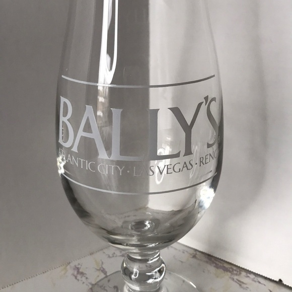 BALLY’s ATLANTIC CITY LAS VEGAS RENO HURRICANE - Picture 2 of 4